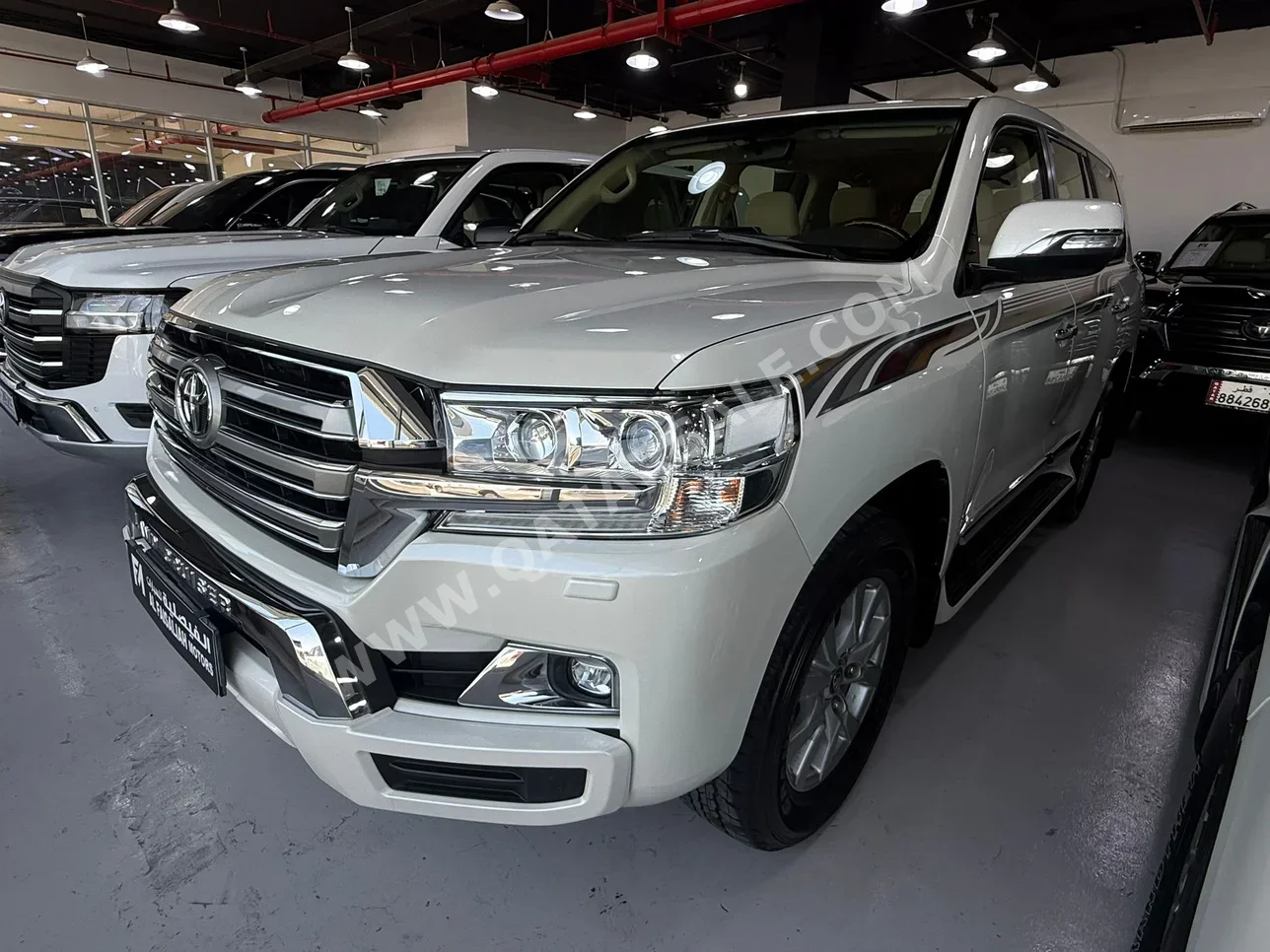 Toyota Land Cruiser GXR 2017 Automatic 142,000 Km 8 Cylinder Four Wheel Drive (4WD) SUV White