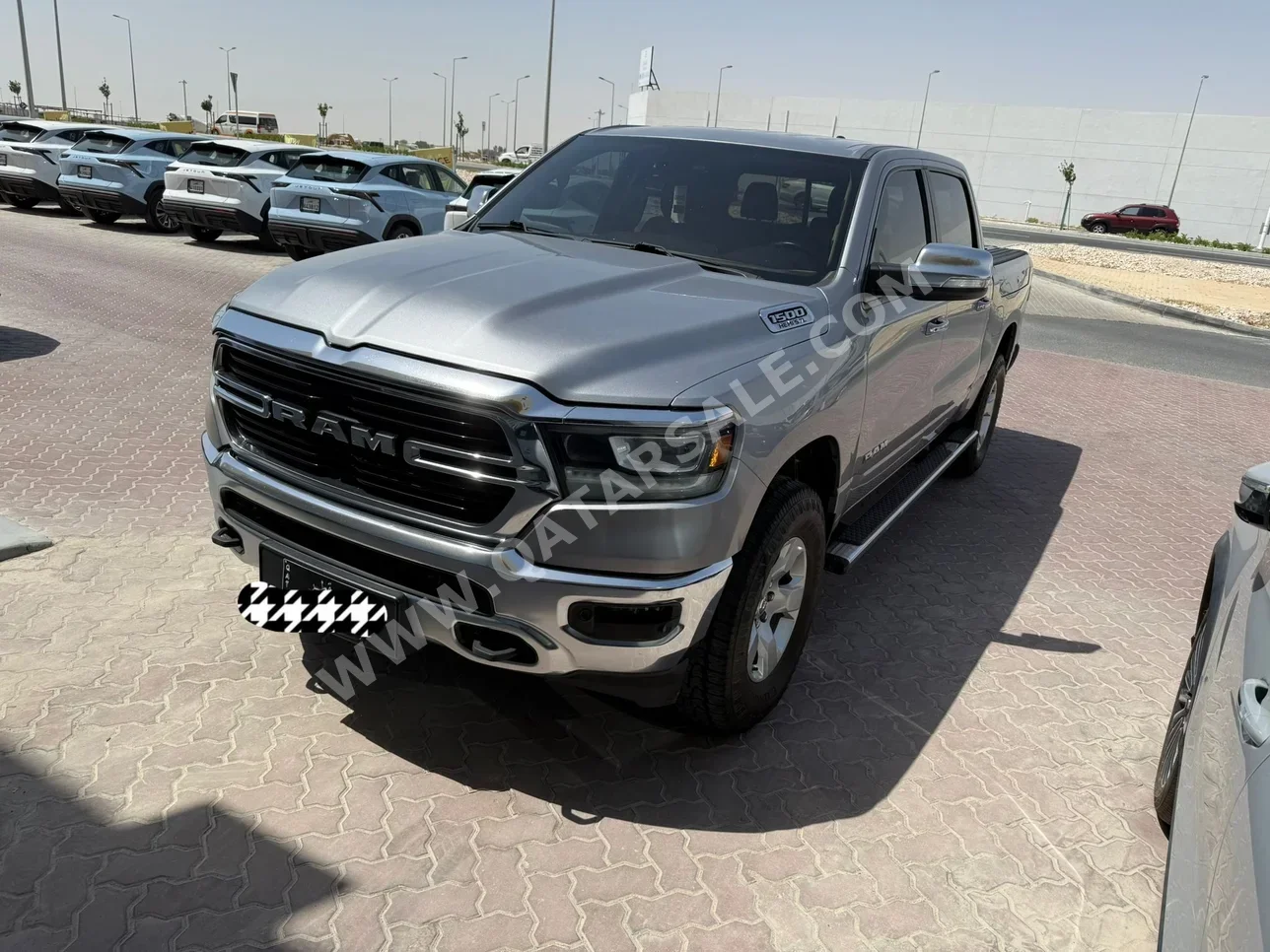 Dodge Ram 1500 2019 Automatic 135,000 Km 8 Cylinder Four Wheel Drive (4WD) Pick Up Gray