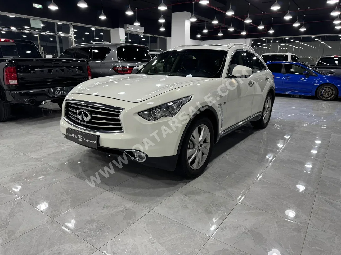 Infiniti QX 70 2016 Automatic 159,000 Km 6 Cylinder Four Wheel Drive (4WD) SUV White
