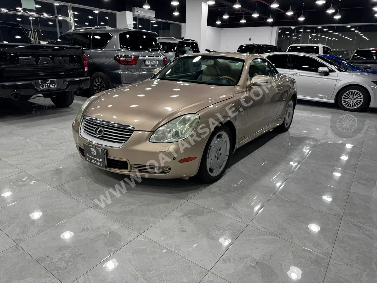 لكزس  اس سي  430  2004  اوتوماتيك  133,000 كم  8 سلندر  دفع خلفي  كوبيه \ سبورت  ذهبي