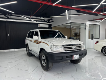 تويوتا لاند كروزر جي اكس 2007 عادي 315,000 كم 6 سلندر دفع رباعي اس يو في أبيض