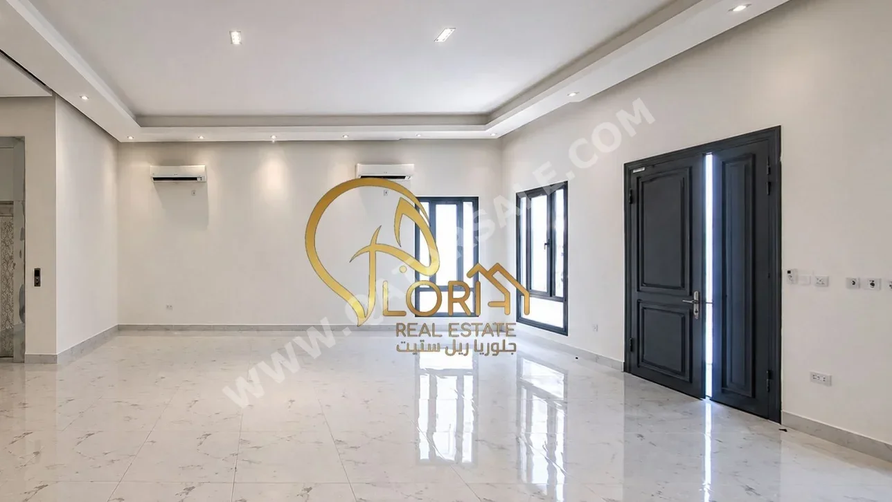 Family Residential - Not Furnished - Doha - Nuaija - 8 Bedrooms