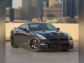 نيسان  جي تي - آر  Black Edition  2012  اوتوماتيك  94,000 كم  6 سلندر  دفع خلفي  كوبيه \ سبورت  أسود