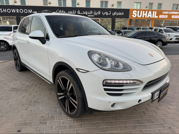 Porsche  Cayenne  S  2014  Automatic  288,000 Km  8 Cylinder  Four Wheel Drive (4WD)  SUV  White