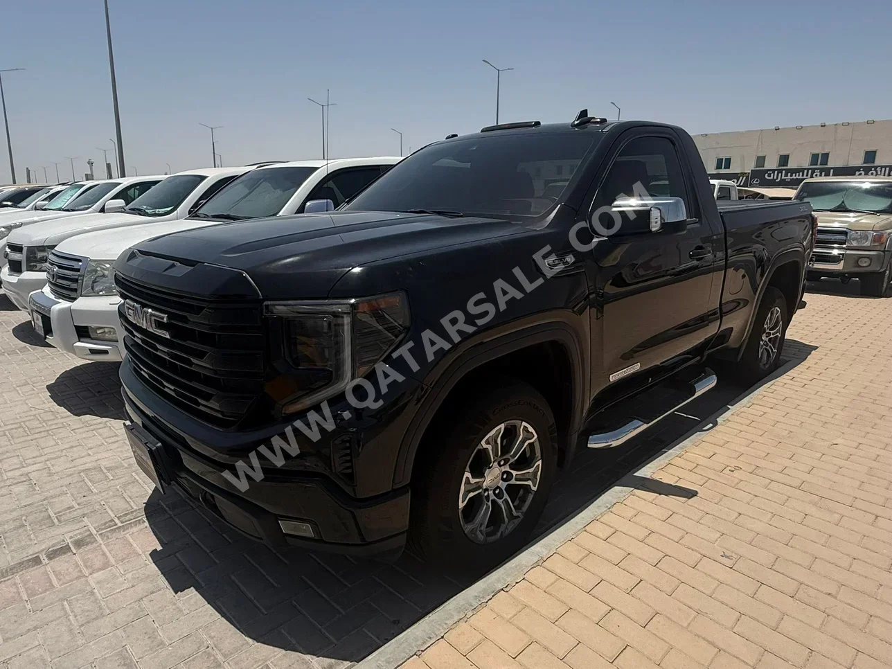 GMC Sierra Elevation 2023 Automatic 119,000 Km 8 Cylinder Four Wheel Drive (4WD) Pick Up Black