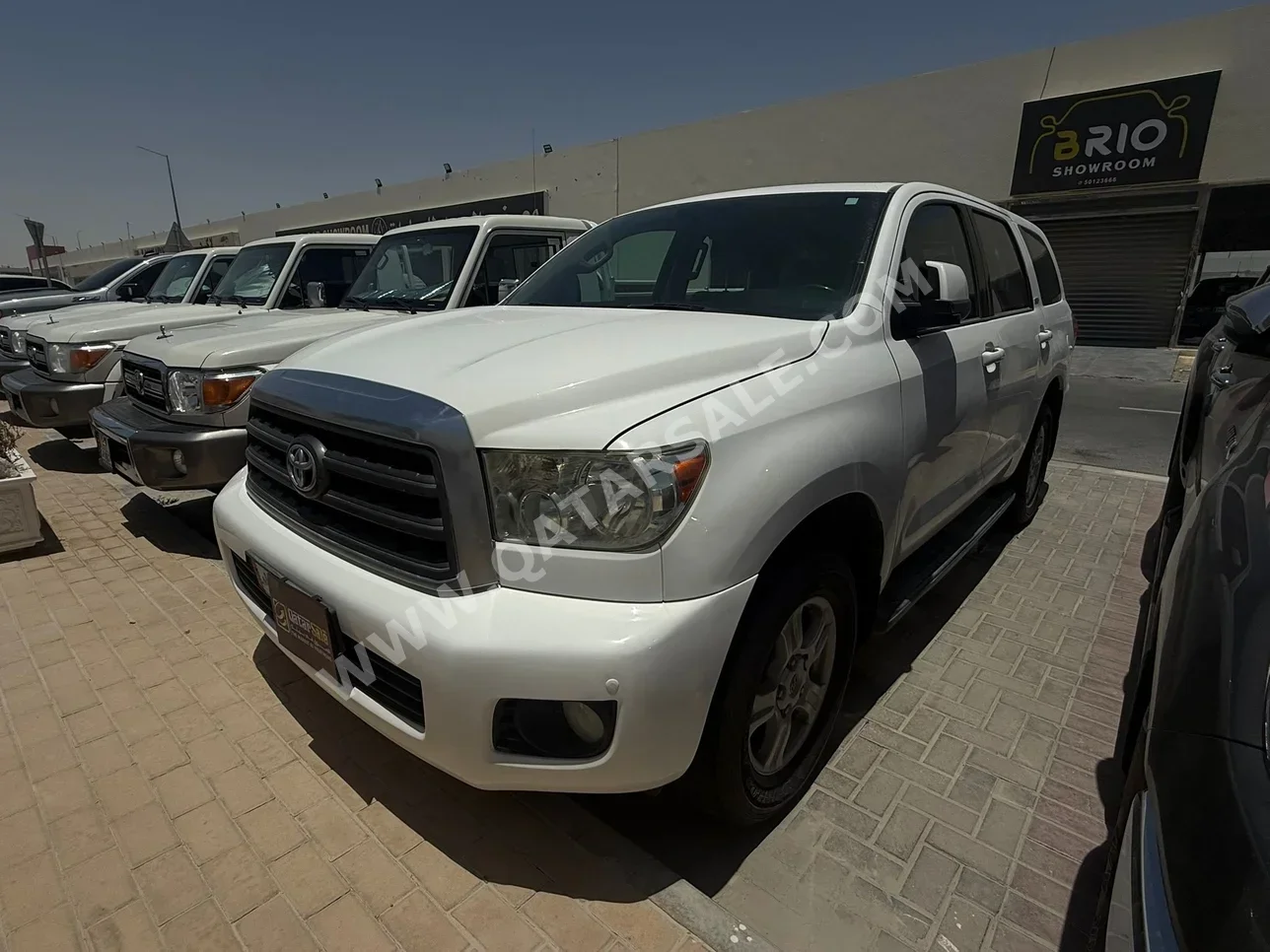 تويوتا سكويا اس ار 5 2015 اوتوماتيك 260,000 كم 8 سلندر دفع رباعي اس يو في أبيض