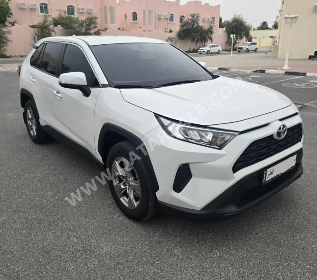 Toyota Rav 4 2025 Automatic 35,500 Km 4 Cylinder Four Wheel Drive (4WD) SUV White With Warranty