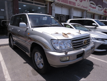 تويوتا  لاند كروزر  جي اكس ار  2006  عادي  70,000 كم  6 سلندر  دفع رباعي  اس يو في  فضي