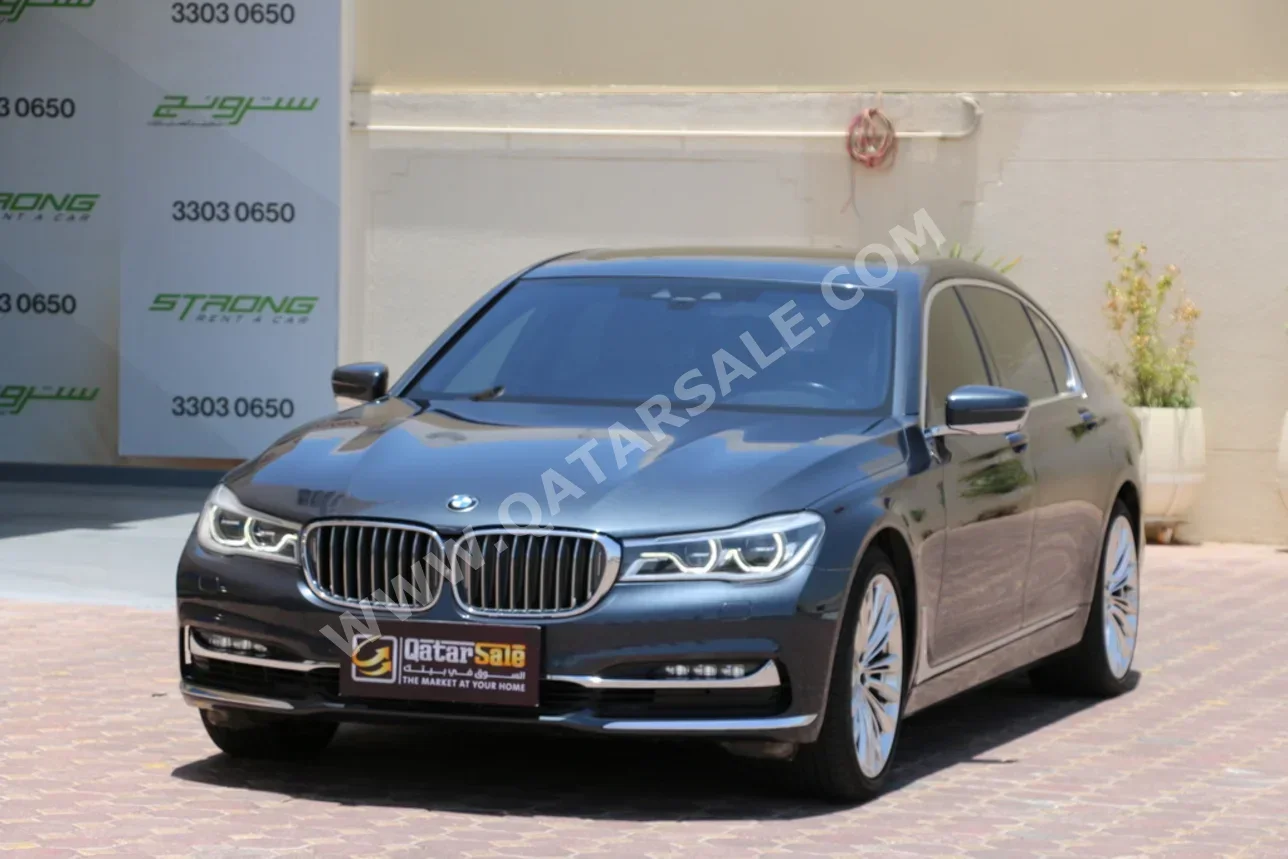 بي ام دبليو الفئة - السابعة 740 Li 2018 اوتوماتيك 96,000 كم 6 سلندر دفع خلفي سيدان رمادي