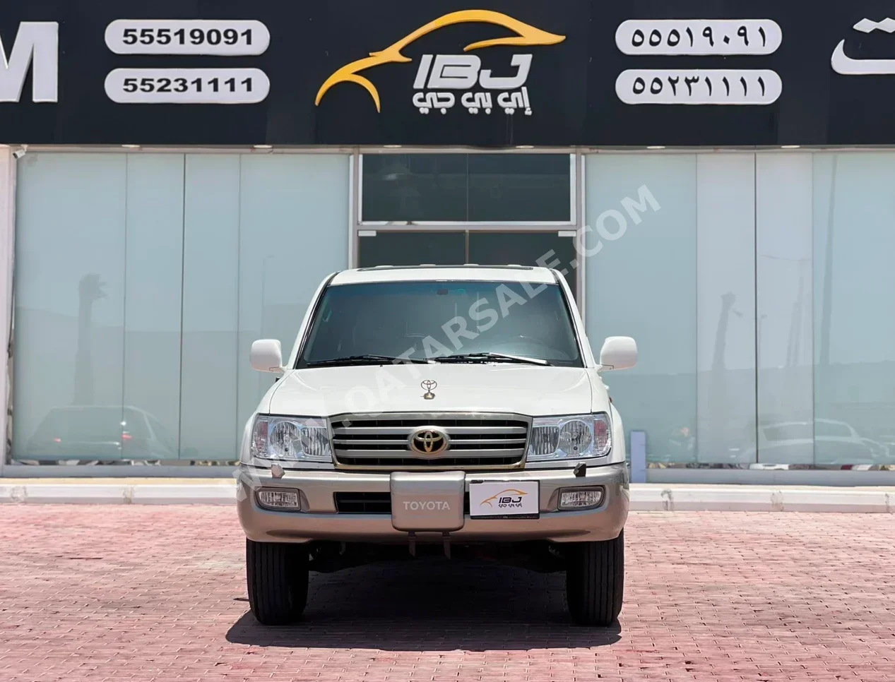 Toyota Land Cruiser VX.E 2006 Manual 500,000 Km 8 Cylinder Rear Wheel Drive (RWD) SUV White