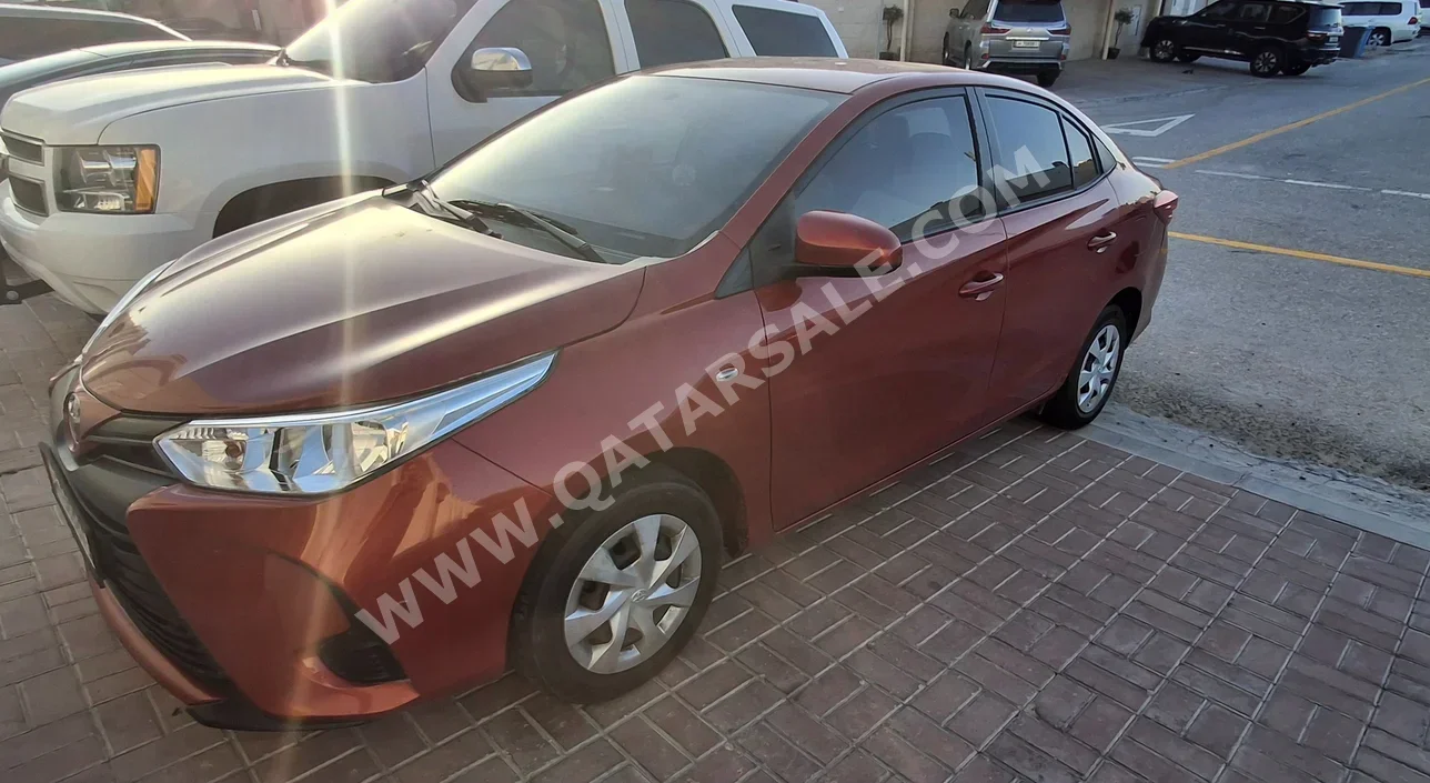 تويوتا  ياريس  2021  اوتوماتيك  108,300 كم  4 سلندر  سحب امامي  سيدان  أحمر