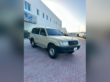 تويوتا  لاند كروزر  جي  1999  عادي  320,000 كم  6 سلندر  دفع رباعي  اس يو في  بيج