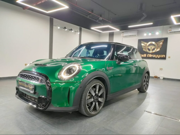 Mini  Cooper  S  2024  Automatic  12,000 Km  4 Cylinder  Front Wheel Drive (FWD)  Hatchback  Green  With Warranty