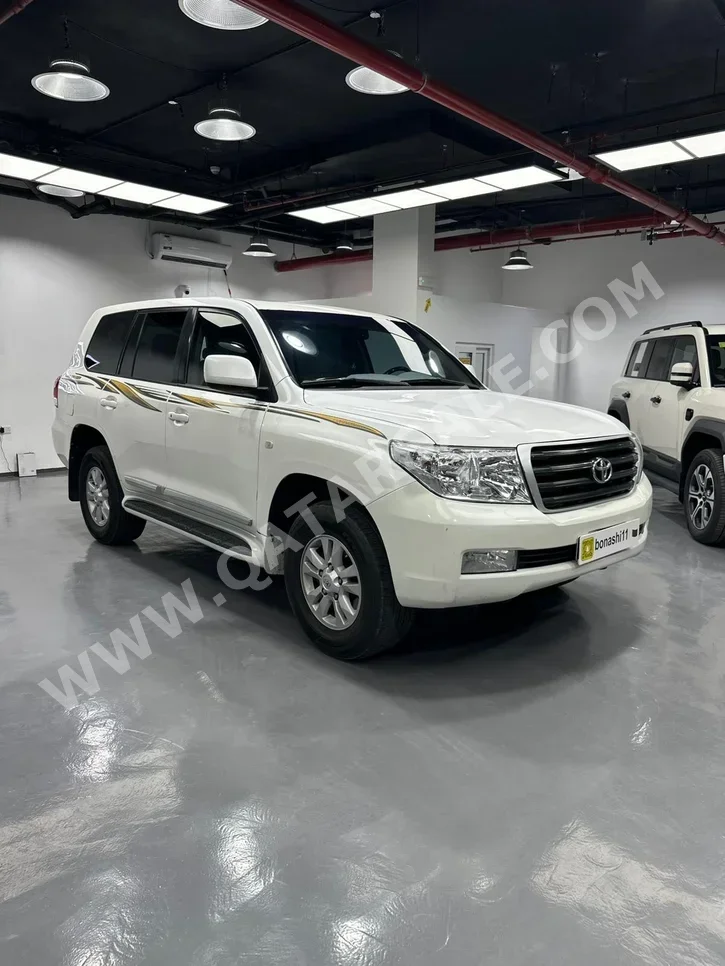 Toyota Land Cruiser GX 2008 Automatic 485,000 Km 6 Cylinder Four Wheel Drive (4WD) SUV White