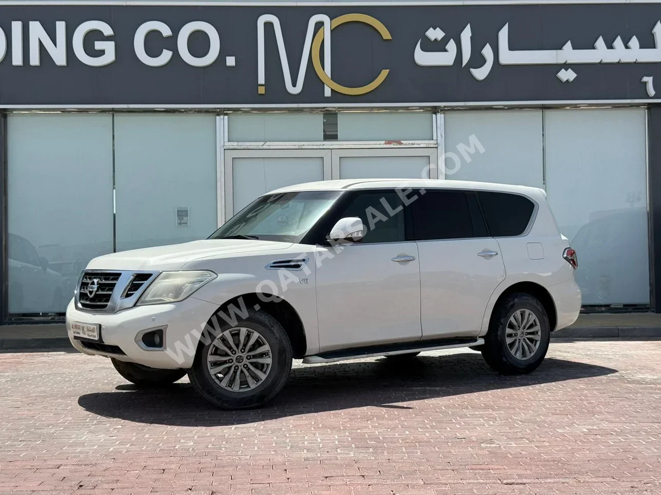 Nissan Patrol SE 2014 Automatic 365,000 Km 8 Cylinder Four Wheel Drive (4WD) SUV White