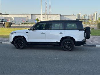 Rox Motor  Adamas  SUV 4x4  White  2026