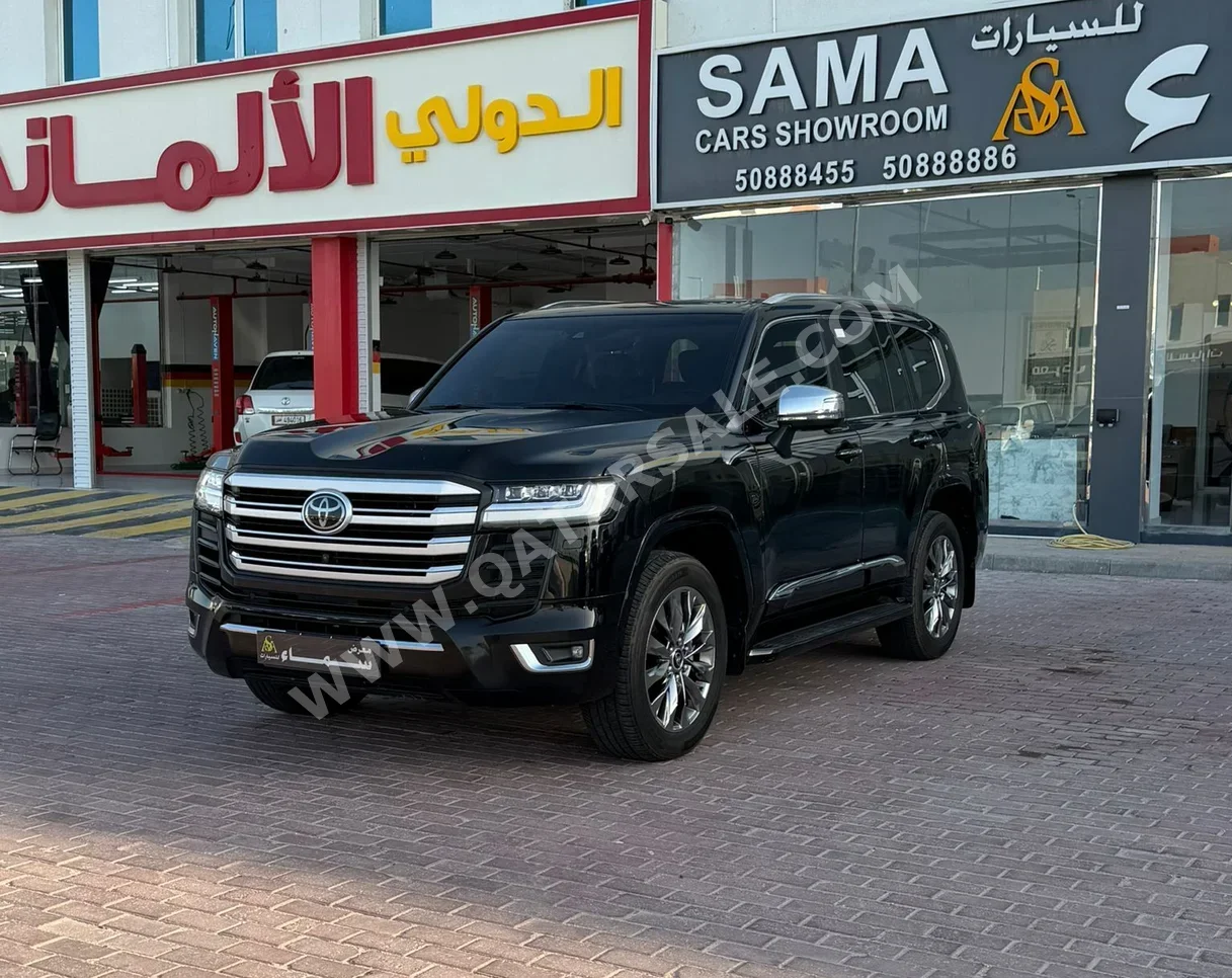 تويوتا لاند كروزر في اكس ار توين توربو 2023 اوتوماتيك 120,000 كم 6 سلندر دفع رباعي اس يو في أسود