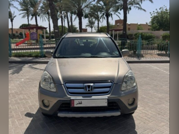 Honda CRV EX 2005 Automatic 167,000 Km 4 Cylinder Four Wheel Drive (4WD) SUV Gold