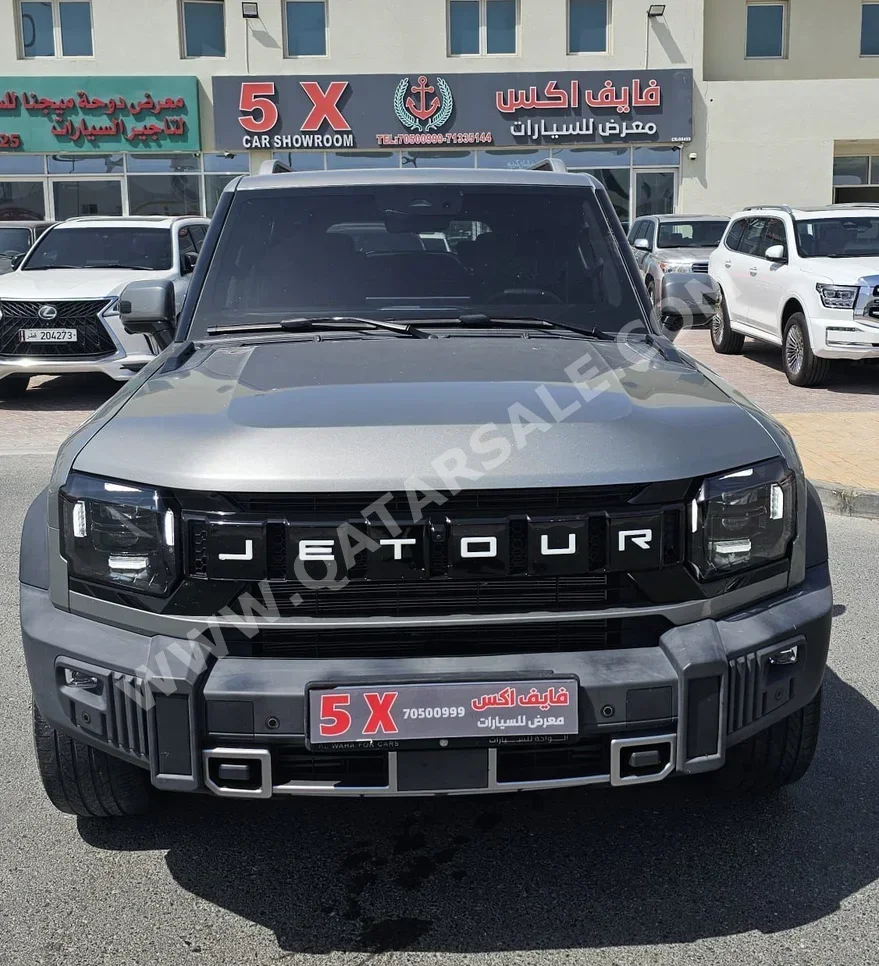 Jetour  T2  Luxury  2025  Automatic  50,000 Km  4 Cylinder  Four Wheel Drive (4WD)  SUV  Silver  With Warranty