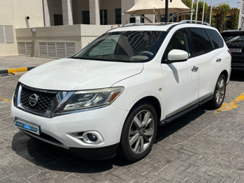Nissan Pathfinder 2014 Automatic 173,000 Km 6 Cylinder Four Wheel Drive (4WD) SUV Pearl