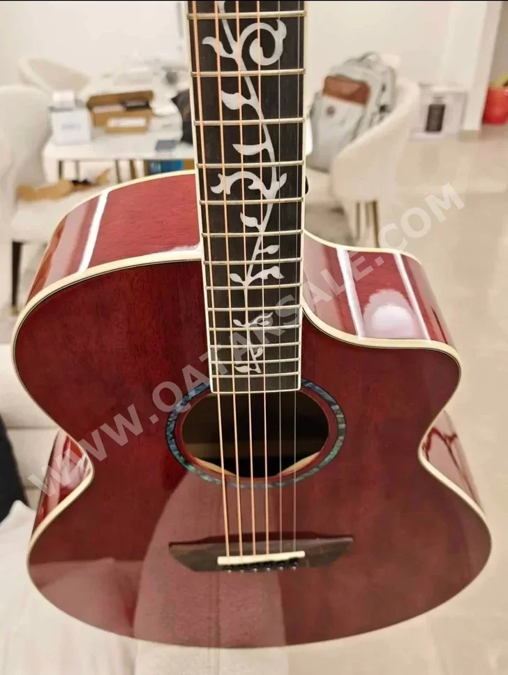 Acoustic Guitar  Red and Brown /  For Intermediate