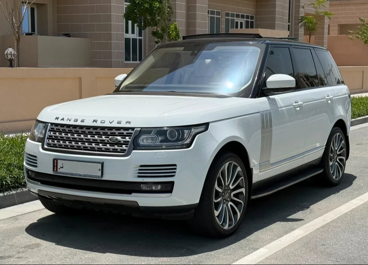 Land Rover Range Rover Vogue 2016 Automatic 128,000 Km 8 Cylinder Four Wheel Drive (4WD) SUV White
