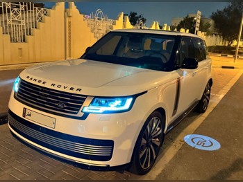 Land Rover Range Rover SV 2023 Automatic 32,000 Km 8 Cylinder Four Wheel Drive (4WD) SUV White With Warranty