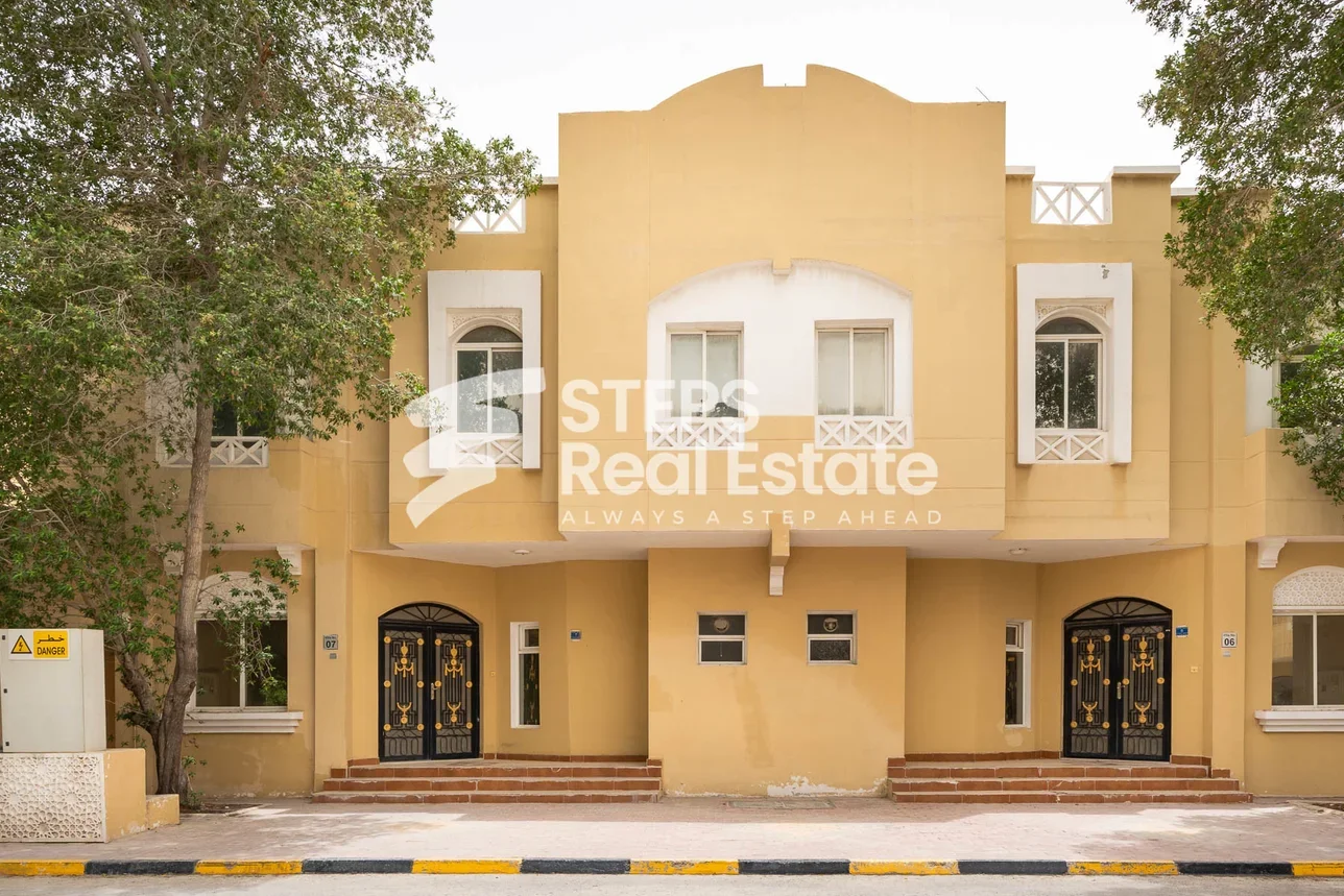 Compound - Not Furnished - Al Rayyan - Old Al Rayyan - 4 Bedrooms