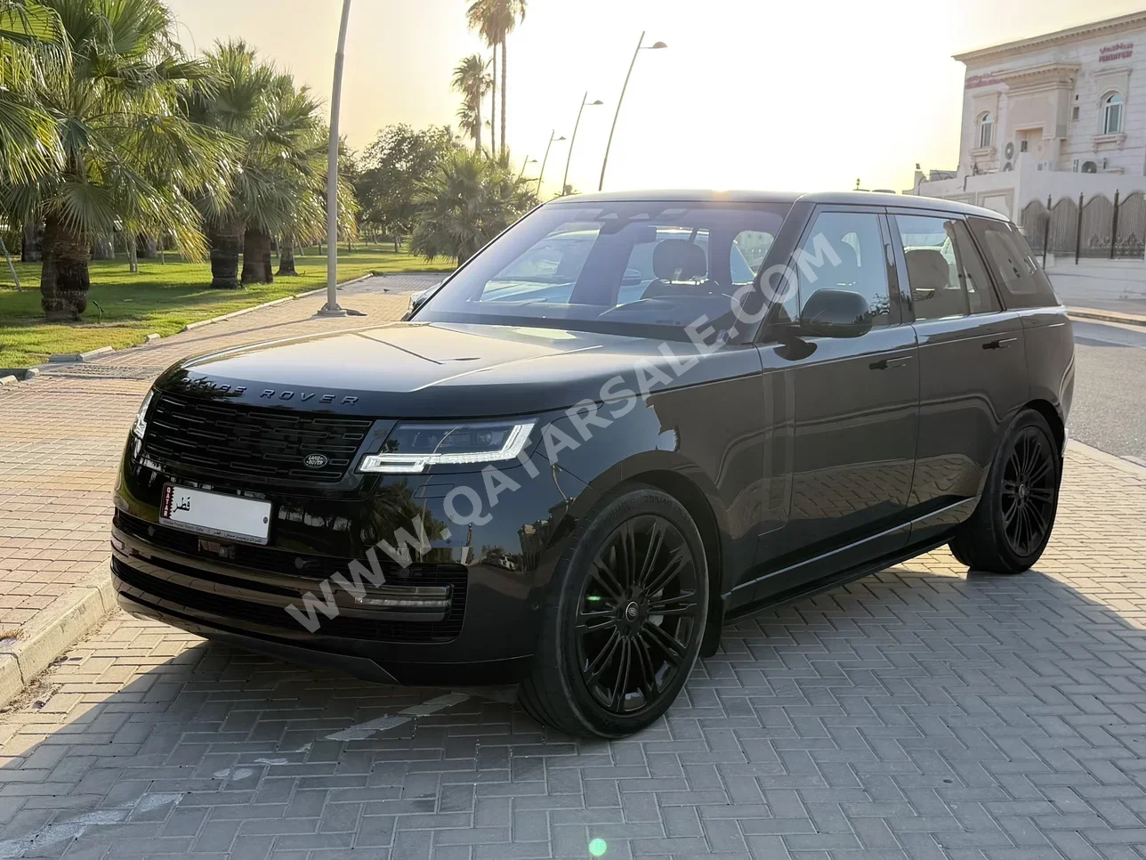 Land Rover  Range Rover  Vogue HSE  2023  Automatic  45,000 Km  8 Cylinder  Four Wheel Drive (4WD)  SUV  Black  With Warranty