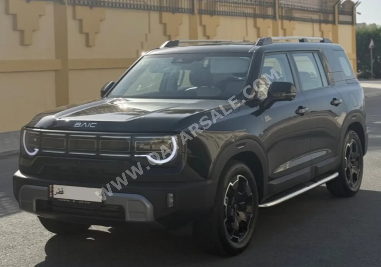 Baic  BJ30  2025  Automatic  19,500 Km  4 Cylinder  Four Wheel Drive (4WD)  SUV  Black  With Warranty
