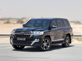 Toyota  Land Cruiser  VXR  2021  Automatic  148,000 Km  8 Cylinder  Four Wheel Drive (4WD)  SUV  Black
