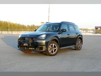 Mini  Cooper  CountryMan  S  2024  Automatic  10,000 Km  4 Cylinder  All Wheel Drive (AWD)  Hatchback  Dark Gray  With Warranty
