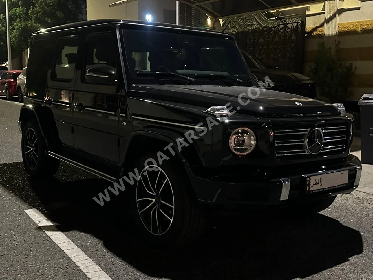 مرسيدس - بنز جي - كلاس 500 2024 اوتوماتيك 14,000 كم 8 سلندر دفع رباعي اس يو في أسود تحت الضمان