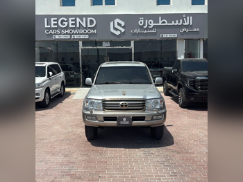 Toyota  Land Cruiser  GXR  2007  Manual  380,000 Km  6 Cylinder  Four Wheel Drive (4WD)  SUV  Silver