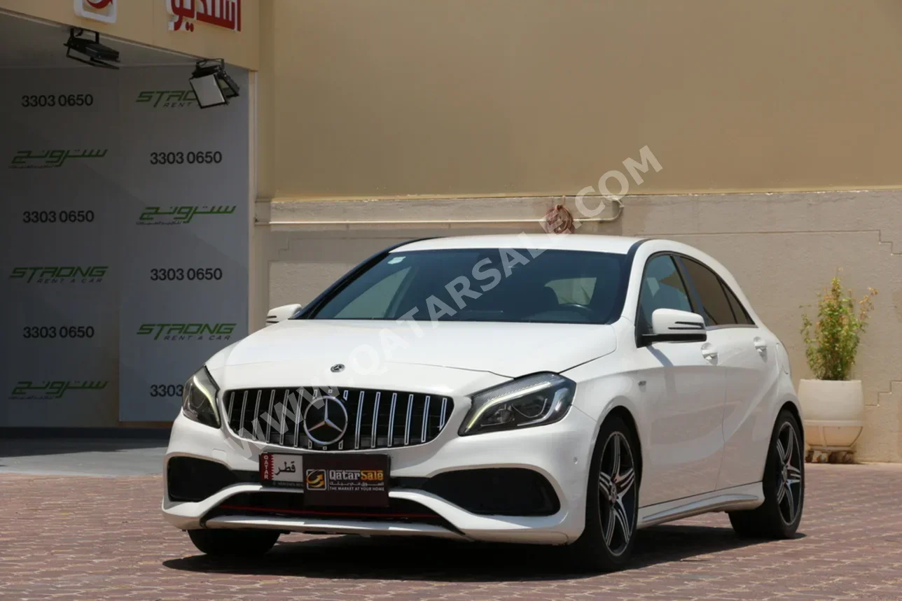 Mercedes-Benz A-Class 250 2018 Automatic 100,000 Km 4 Cylinder Rear Wheel Drive (RWD) Hatchback White