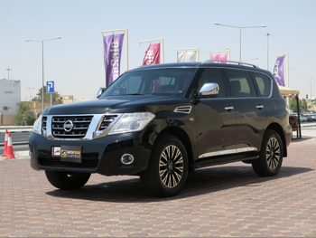 نيسان باترول اس اي 2013 اوتوماتيك 325,000 كم 8 سلندر دفع رباعي اس يو في أسود