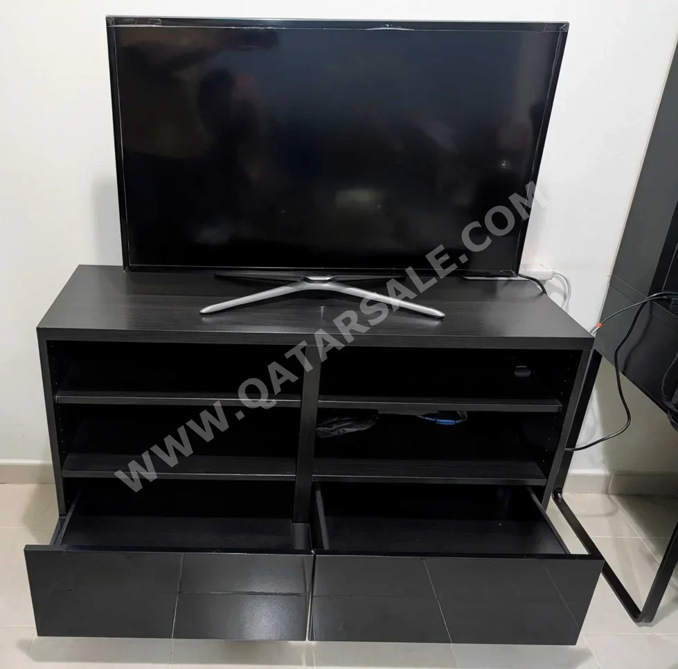 - IKEA - Black