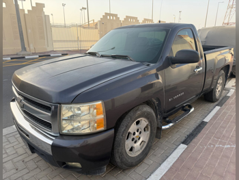 Chevrolet  Silverado  LT  2010  Automatic  342,000 Km  8 Cylinder  Four Wheel Drive (4WD)  Pick Up  Gray