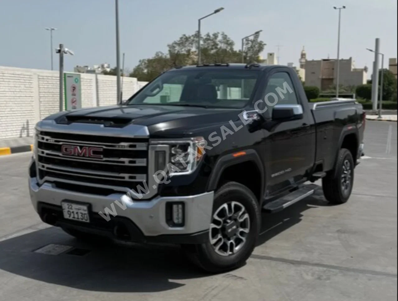 GMC  Sierra  2500 HD  2021  Automatic  173,000 Km  8 Cylinder  Four Wheel Drive (4WD)  Pick Up  Black  With Warranty