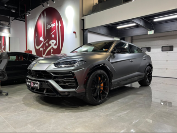Lamborghini  Urus  2019  Automatic  95,000 Km  8 Cylinder  Four Wheel Drive (4WD)  SUV  Gray Matte  With Warranty