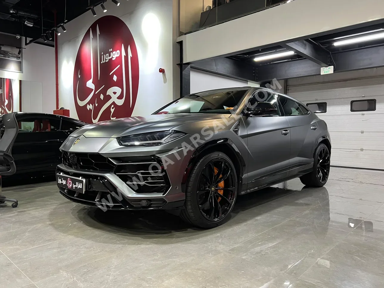 Lamborghini Urus 2019 Automatic 95,000 Km 8 Cylinder Four Wheel Drive (4WD) SUV Gray Matte With Warranty