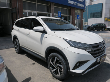 Toyota  Rush  S  2023  Automatic  114,000 Km  4 Cylinder  Front Wheel Drive (FWD)  SUV  White  With Warranty