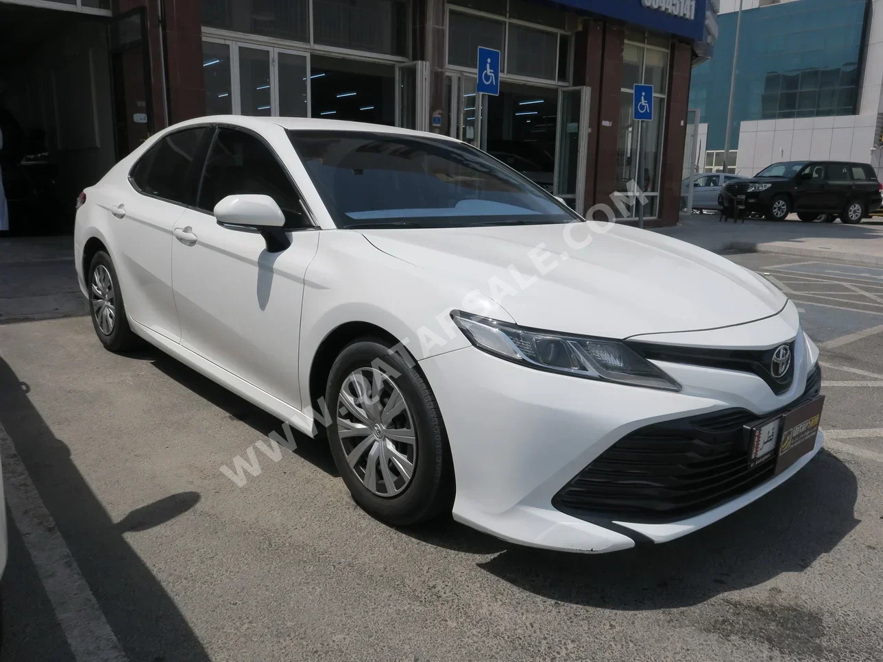 Toyota Camry 2019 Automatic 162,000 Km 4 Cylinder Front Wheel Drive (FWD) Sedan White