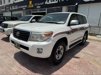 Toyota  Land Cruiser  GXR  2012  Automatic  509,000 Km  8 Cylinder  Four Wheel Drive (4WD)  SUV  White
