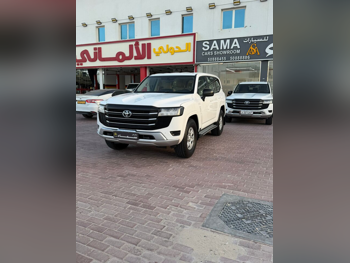 Toyota  Land Cruiser  GX  2022  Automatic  249,000 Km  6 Cylinder  Four Wheel Drive (4WD)  SUV  White