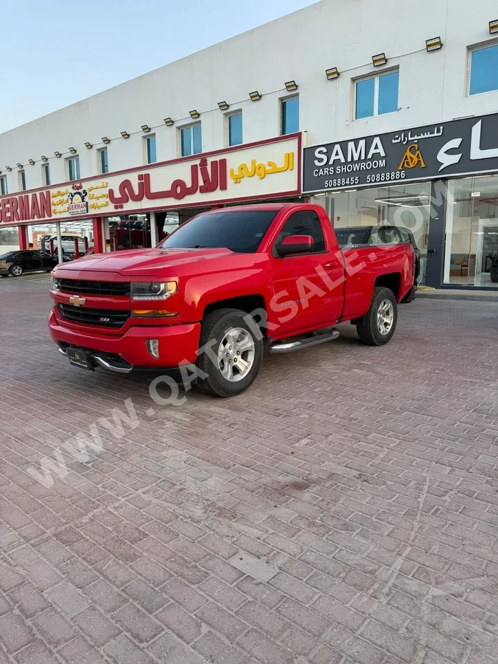 شفروليه سلفرادو ال تي زد - زد71 2018 اوتوماتيك 200,000 كم 8 سلندر دفع رباعي بيكب أحمر