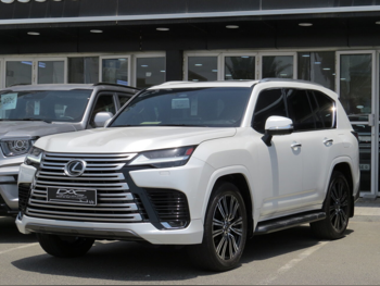 Lexus  LX  600 Luxury  2025  Automatic  22,000 Km  6 Cylinder  Four Wheel Drive (4WD)  SUV  White  With Warranty
