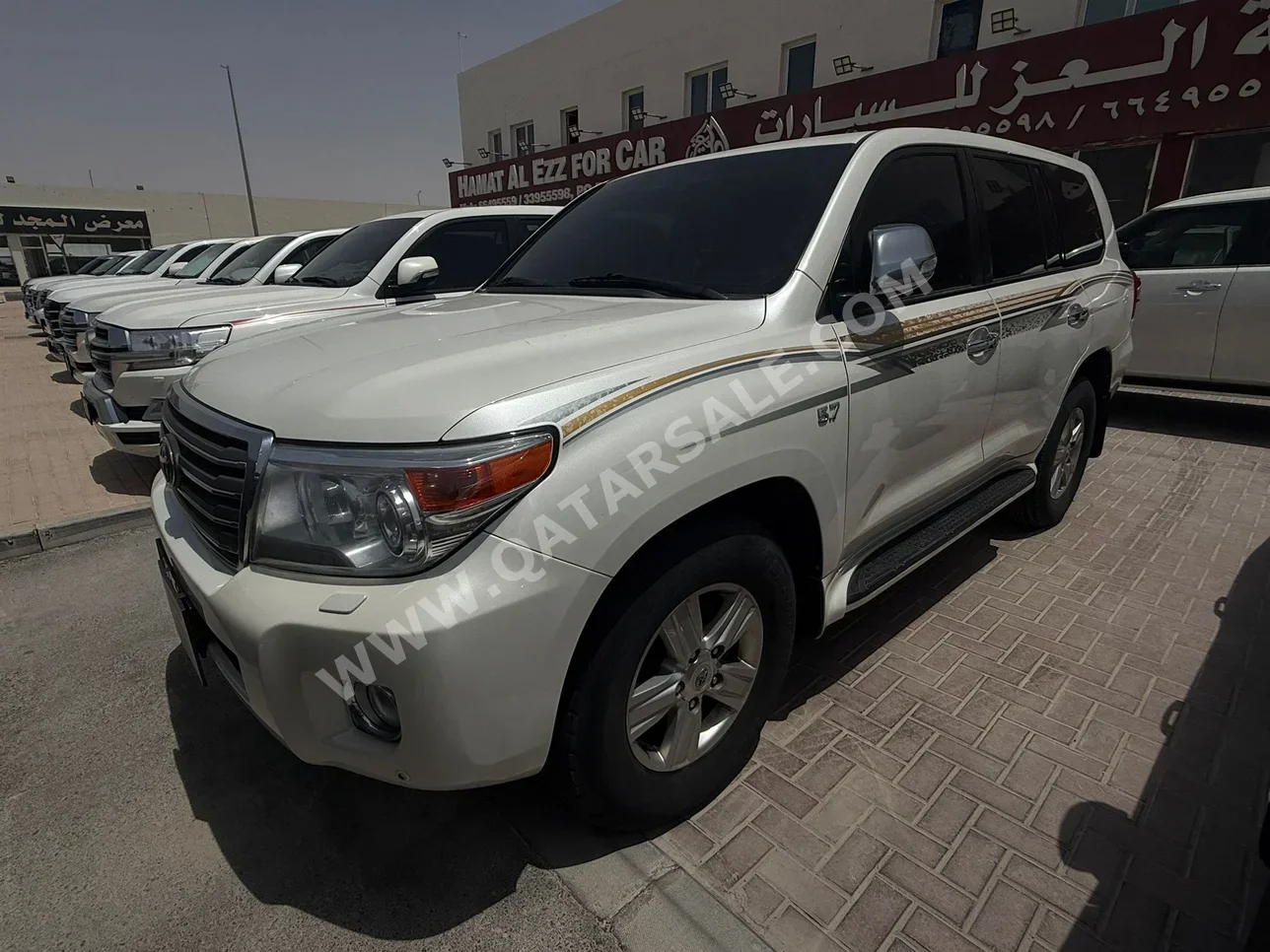 Toyota Land Cruiser VXR 2012 Automatic 320,000 Km 8 Cylinder Four Wheel Drive (4WD) SUV White