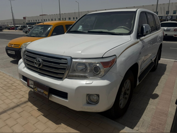 Toyota  Land Cruiser  VXR  2015  Automatic  321,000 Km  8 Cylinder  Four Wheel Drive (4WD)  SUV  White