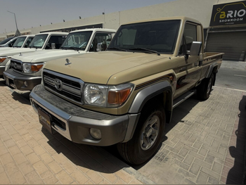 Toyota  Land Cruiser  LX  2022  Manual  135,000 Km  6 Cylinder  Four Wheel Drive (4WD)  Pick Up  Beige